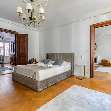 Petit Arc En Ciel Apartment Strasbourg Exterior photo